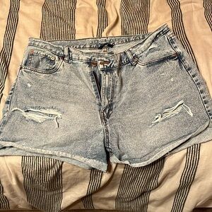 Aero size 16 women’s shorts